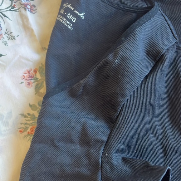 Out from under go for gold black crop top! M/L - Picture 3 of 3